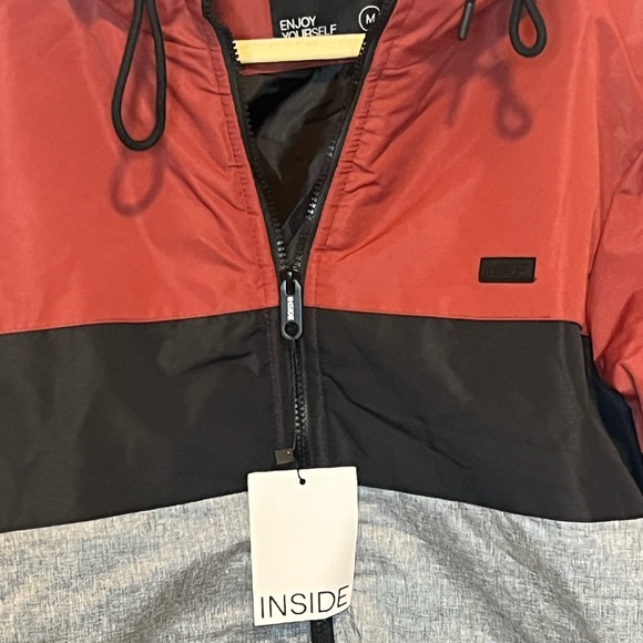 Men’s INSIDE Red and Black Jacket/waterproof size medium NWT’s - Picture 6 of 8